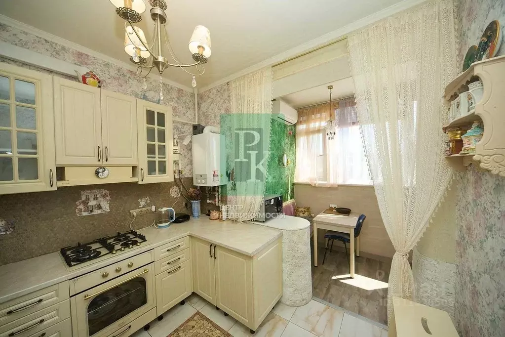 2-к кв. Севастополь ул. Руднева, 26/2 (54.0 м) - Фото 0