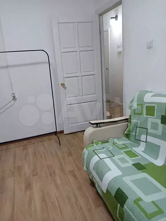 Комната 16 м в 6-к., 1/9 эт. - Фото 1