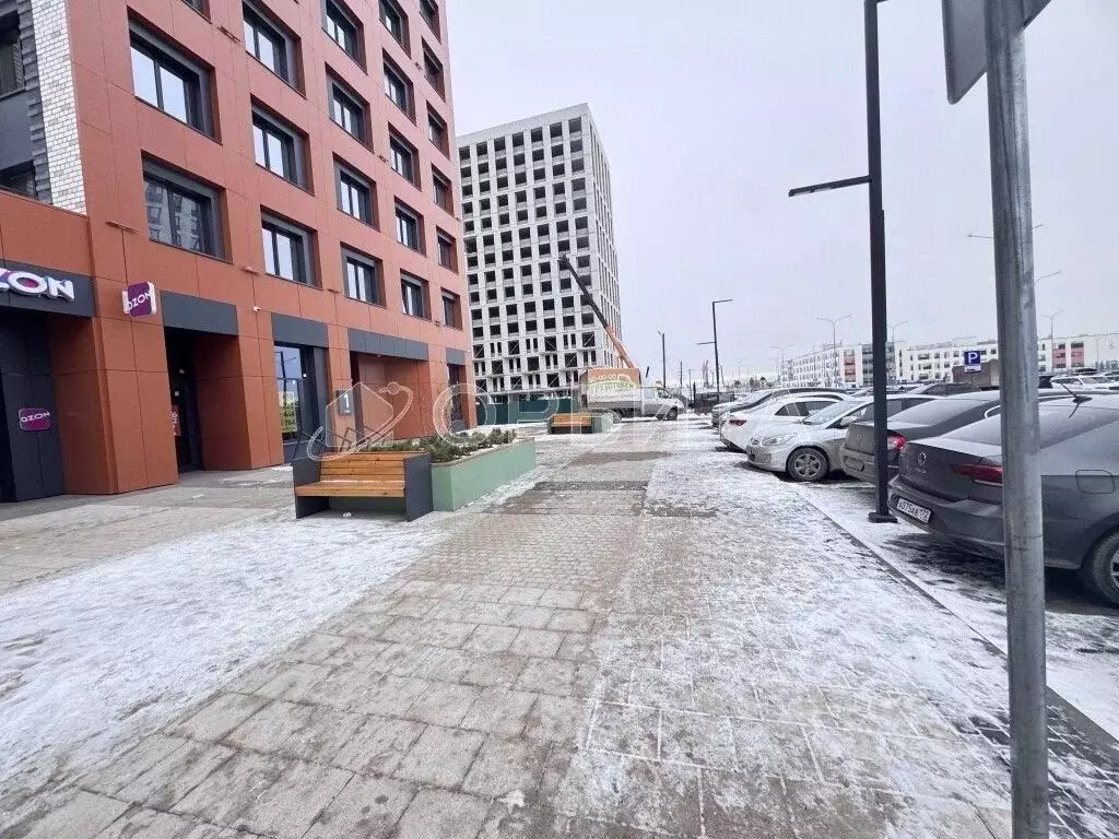 Помещение свободного назначения в Тюменская область, Тюмень ул. Андрея ... - Фото 2