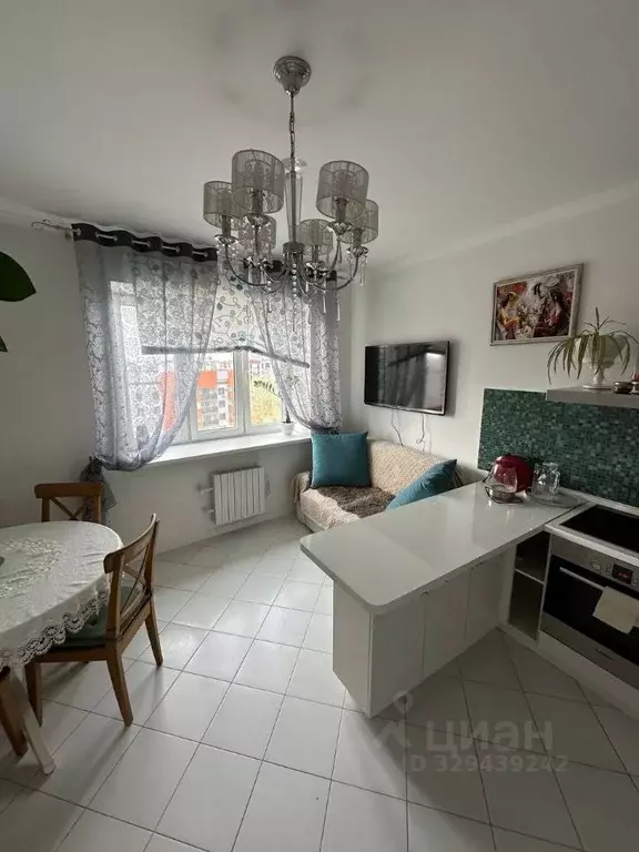 1-к кв. Татарстан, Казань Калуга жилмассив, ул. Центральная, 39 (54.0 ... - Фото 1