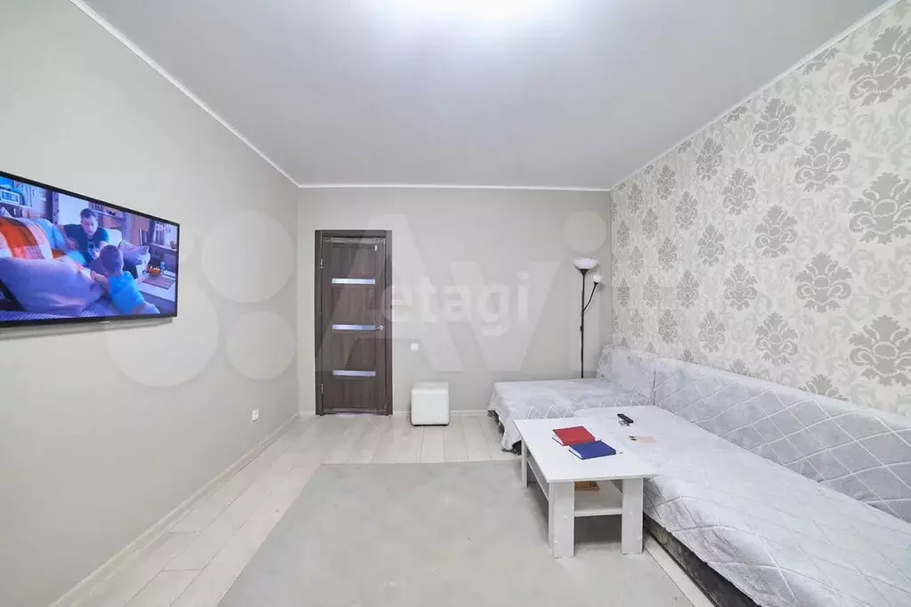 3-к. квартира, 81 м, 6/9 эт. - Фото 1