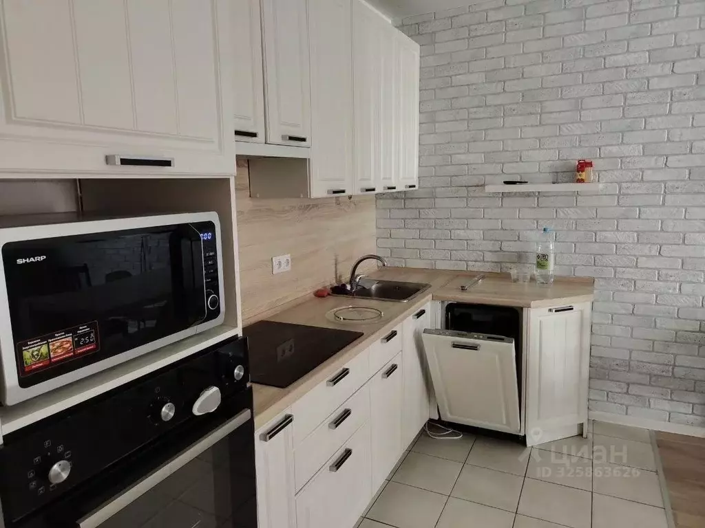 3-к кв. Московская область, Одинцово ул. Каштановая, 4 (89.0 м) - Фото 1