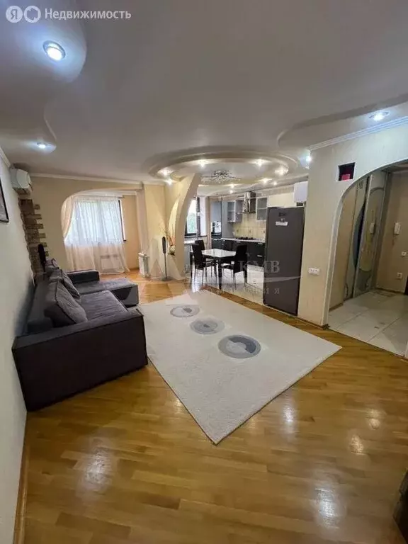 3-комнатная квартира: Кисловодск, улица Калинина, 8В (83 м) - Фото 2