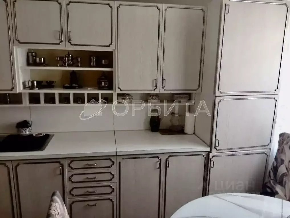 Комната Тюменская область, Тюмень ул. Николая Чаплина, 132 (20.0 м) - Фото 1