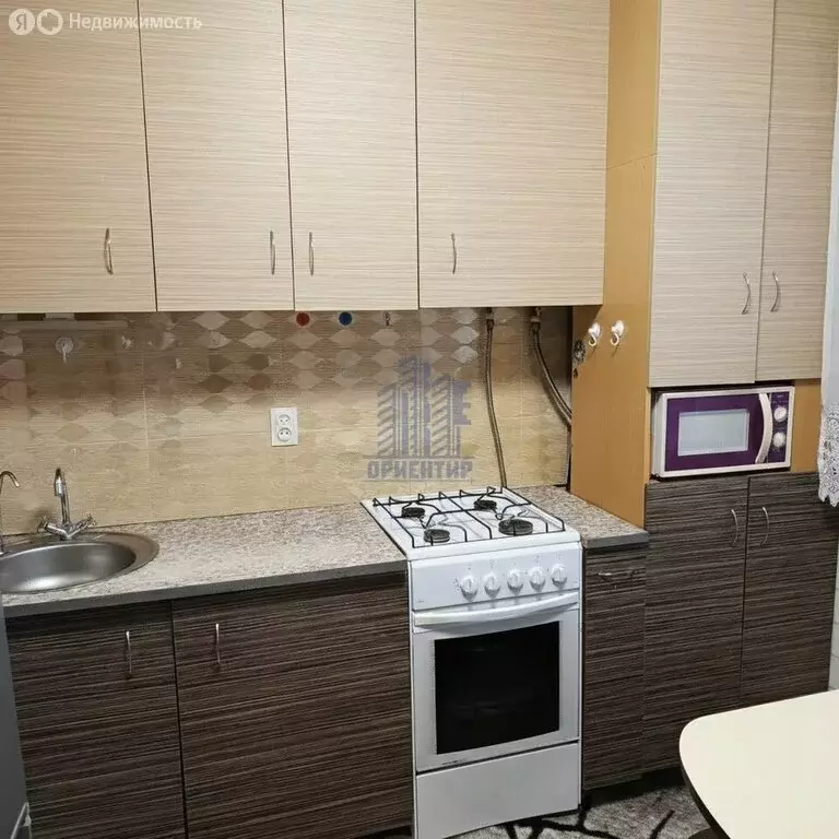 1-комнатная квартира: посёлок городского типа Кугеси, Советская улица, ... - Фото 1