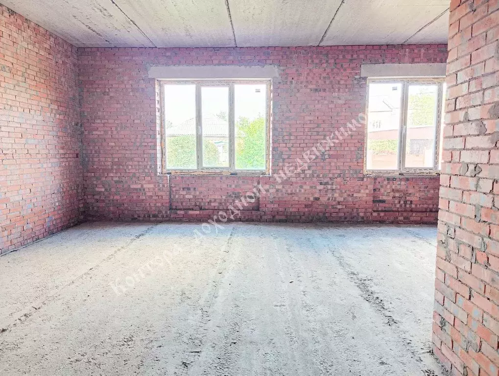 Дом в Ростовская область, Мясниковский район, с. Чалтырь ул. Карла ... - Фото 1