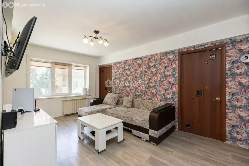 3-комнатная квартира: Благовещенск, улица Ленина, 207/3 (48.3 м) - Фото 0