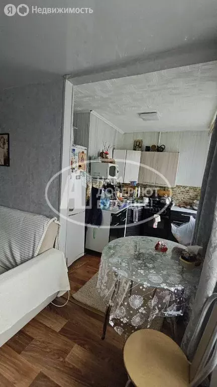3-комнатная квартира: Чернушка, Коммунистическая улица, 35А (57.2 м) - Фото 1