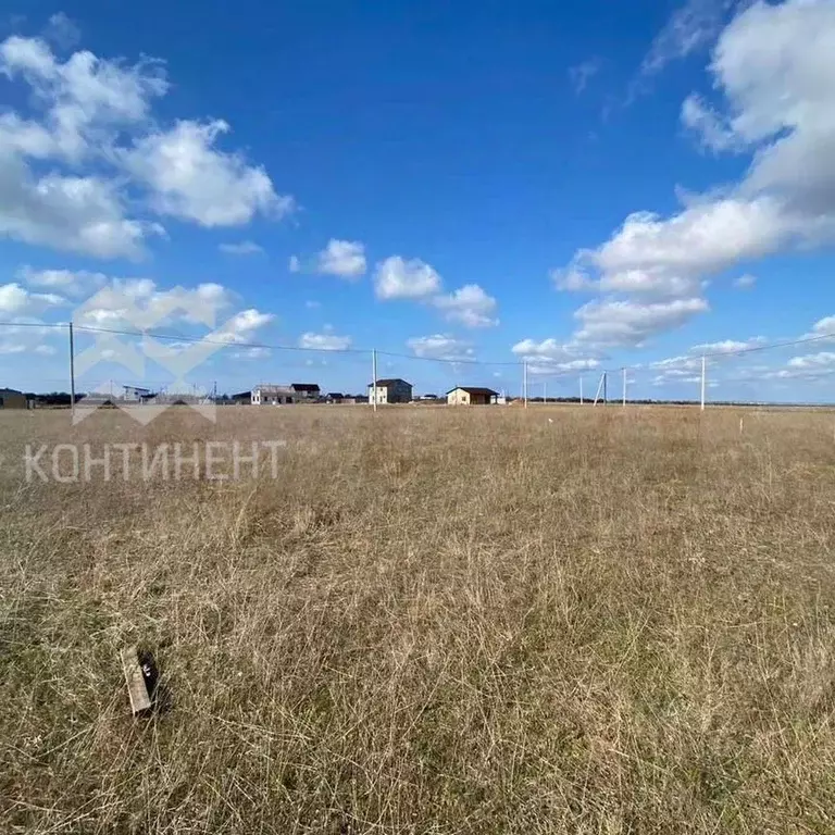 Участок в Крым, Черноморский район, с. Новосельское ул. Вишневая (4.0 ... - Фото 1