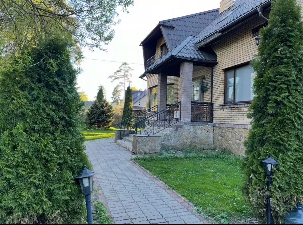 Дом в Ленинградская область, Всеволожск Каменерская ул. (194 м) - Фото 1