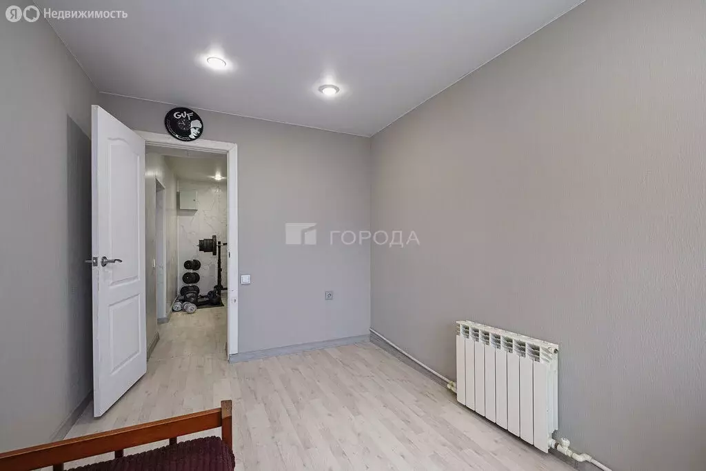 Дом в Новосибирская область, рабочий посёлок Коченёво, улица Есенина, ... - Фото 2