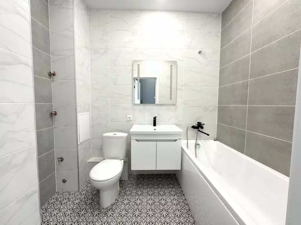 1-к кв. Тюменская область, Тюмень ул. Вьюжная, 15 (40.4 м) - Фото 1