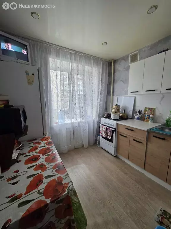 4-комнатная квартира: Пермь, улица Репина, 70 (62.7 м) - Фото 1