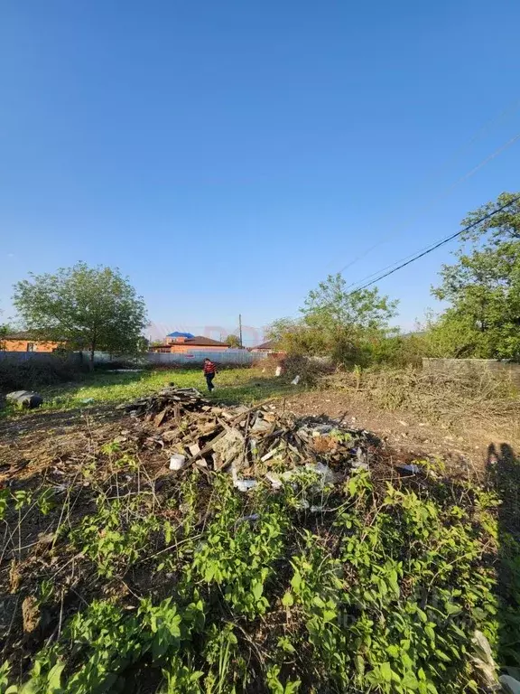 Участок в Ростовская область, Новочеркасск ул. Ромашковая, 83 (6.1 ... - Фото 0