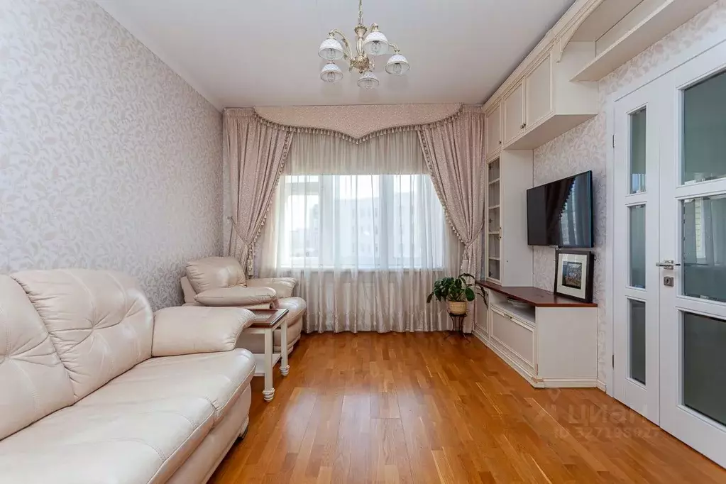 2-к кв. Санкт-Петербург ул. Бадаева, 14к4 (68.2 м) - Фото 1