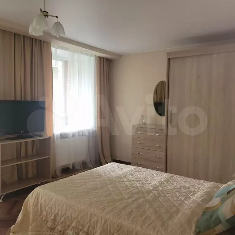 1-к. квартира, 35 м, 4/9 эт. - Фото 0