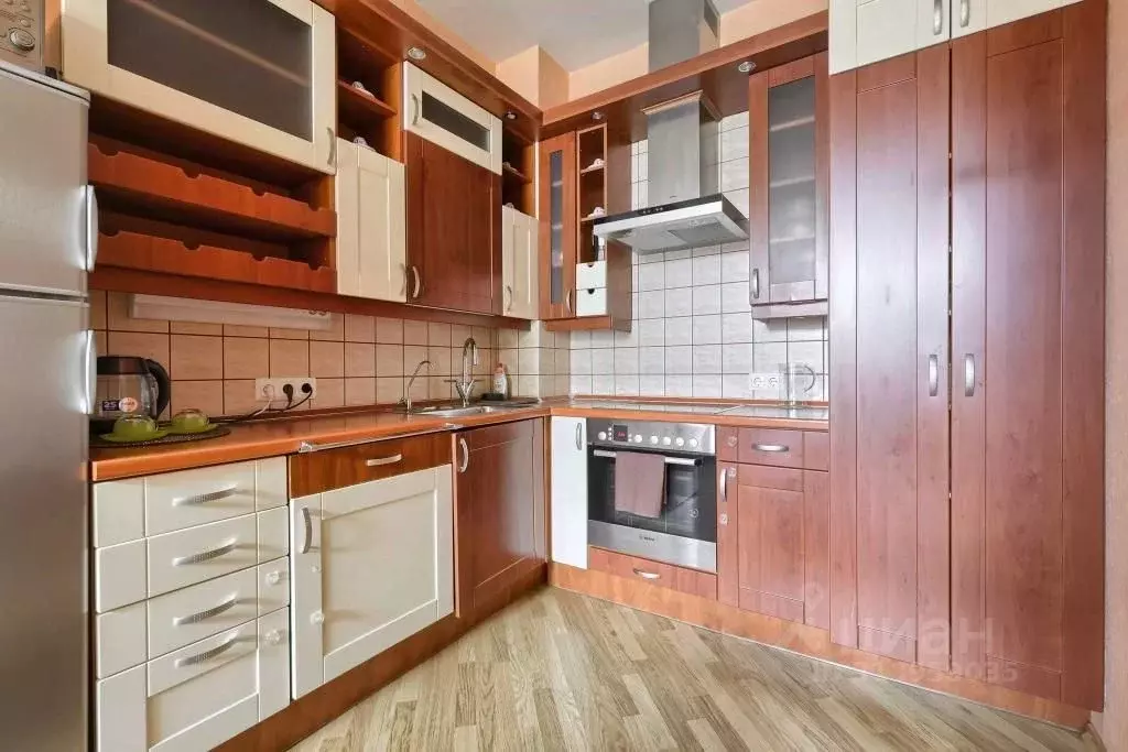 2-к кв. Санкт-Петербург 13-я Васильевского острова линия, 42 (80.0 м) - Фото 1