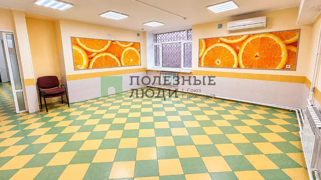 Помещение свободного назначения в Севастополь ул. Демидова, 13 (72 м) - Фото 1