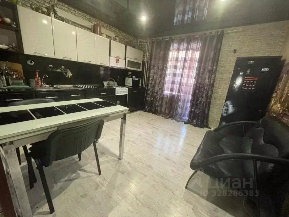 2-к кв. Пермский край, Березники ул. Пятилетки, 114А (74.1 м) - Фото 2