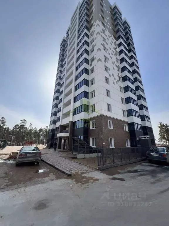 3-к кв. Бурятия, Улан-Удэ ул. Алдара Цыденжапова, 1 (80.6 м) - Фото 0