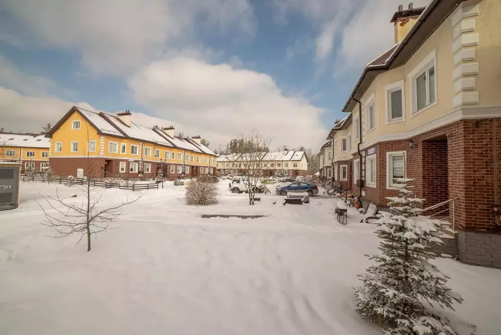 Офис в Свердловская область, Екатеринбург ул. Хрустальногорская, 35к12 ... - Фото 1