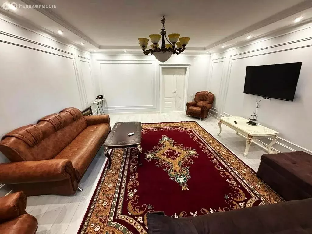 3-комнатная квартира: Дербент, улица имени Надыра Эмиргамзаева, 30 ... - Фото 1