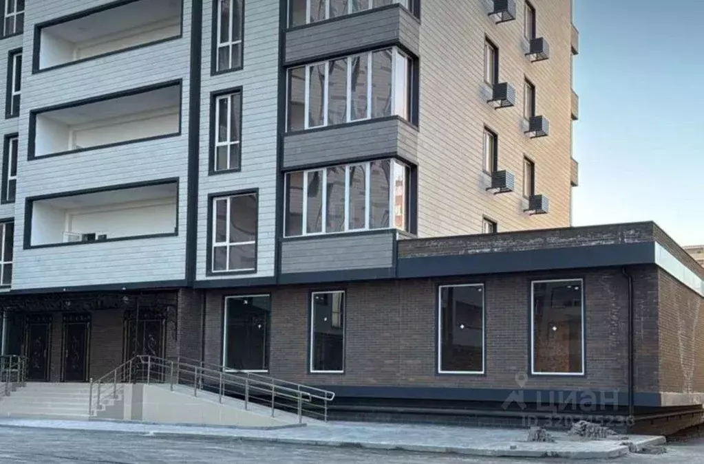 Помещение свободного назначения в Чеченская республика, Грозный ул. ... - Фото 1