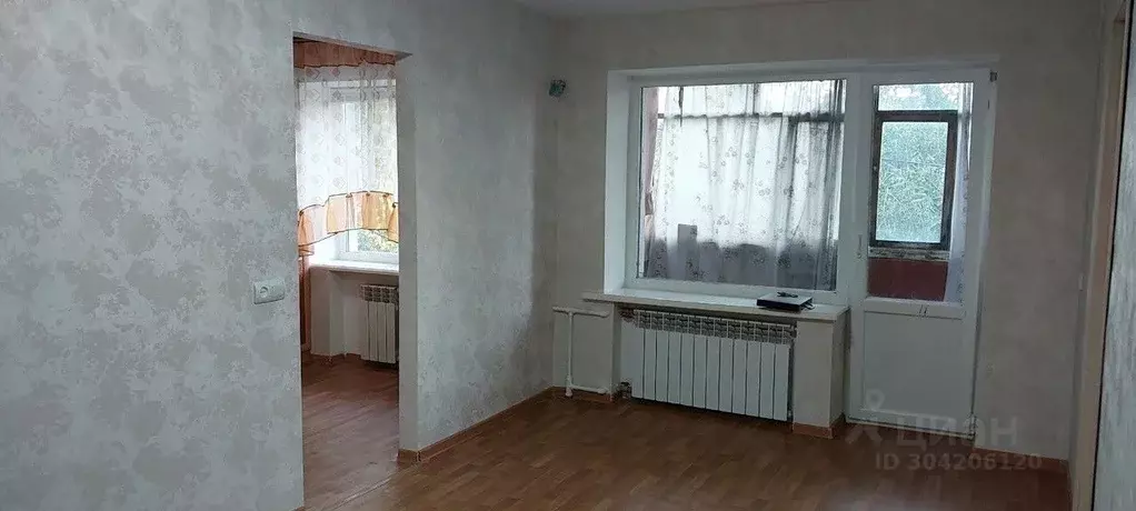 2-к кв. Волгоградская область, Волгоград ул. Быкова, 12 (42.3 м) - Фото 0