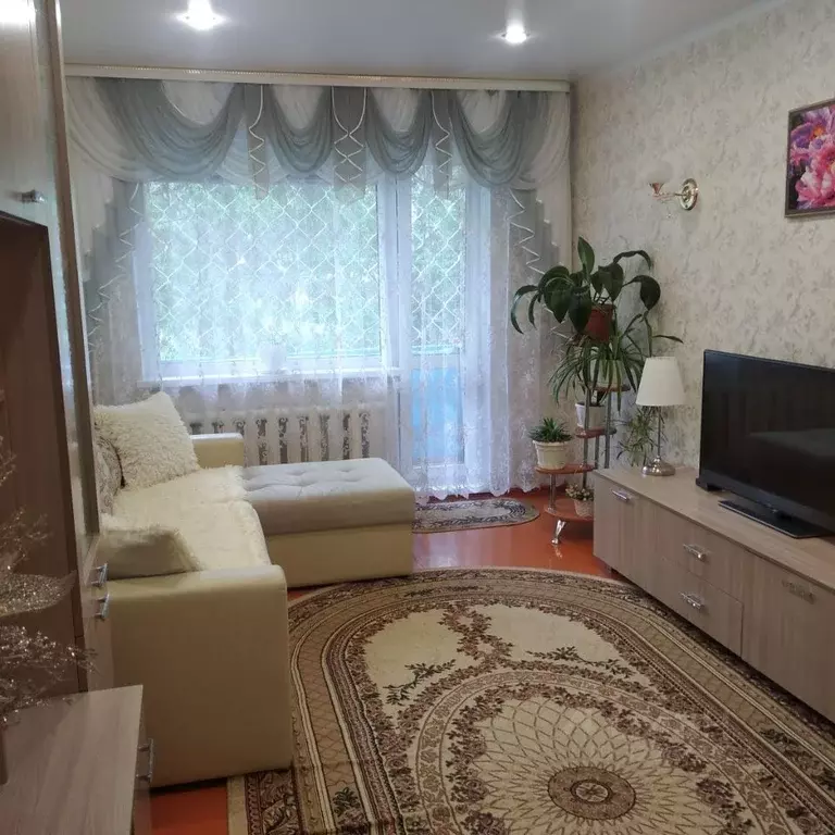 2-к кв. Омская область, Омск Волгоградская ул., 26А (43.3 м) - Фото 0