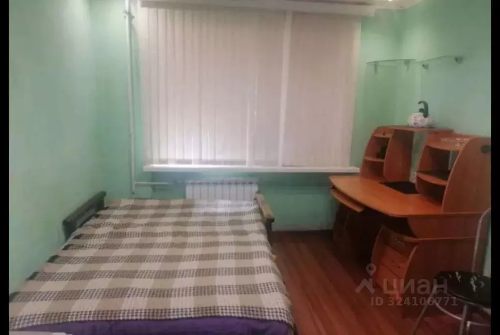 Комната Краснодарский край, Новороссийск ул. Луначарского, 3 (12.0 м) - Фото 1