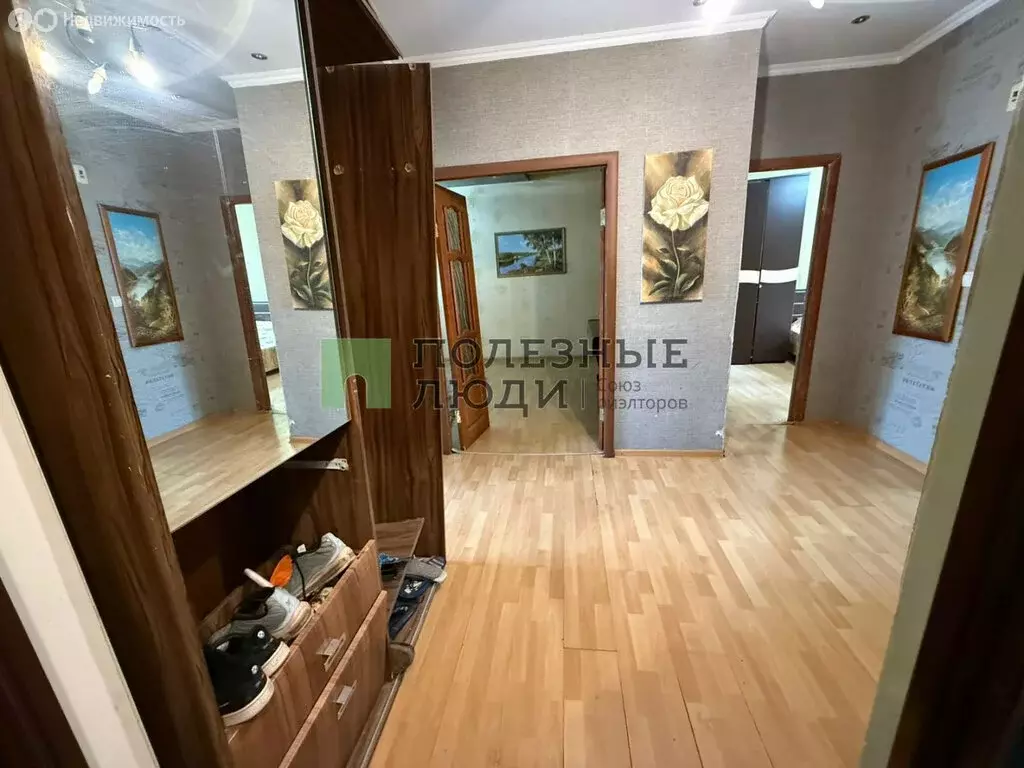 3-комнатная квартира: Астрахань, Жилая улица, 13 (71 м) - Фото 1