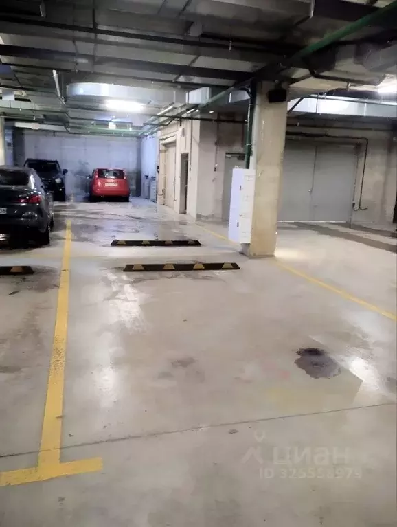 Гараж в Московская область, Красногорск ул. Игоря Мерлушкина, 12 (13 ... - Фото 1