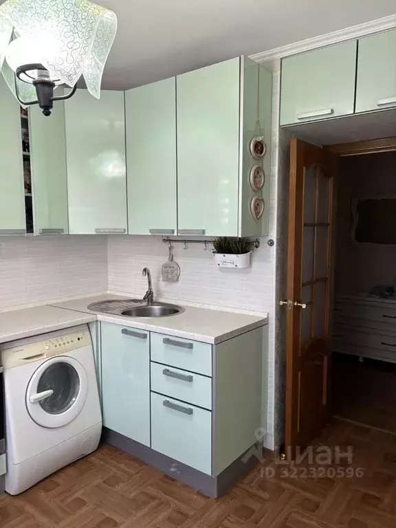 2-к кв. Ростовская область, Шахты ул. Искра, 61 (50.0 м) - Фото 1