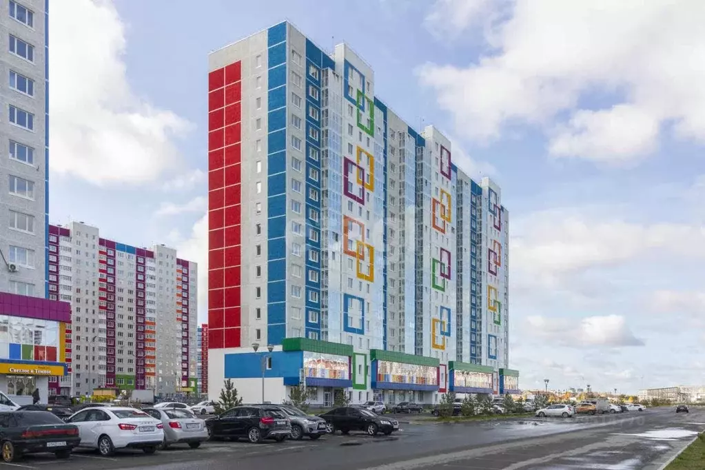 1-к кв. Тюменская область, Тюмень ул. Федюнинского, 54 (36.7 м) - Фото 0