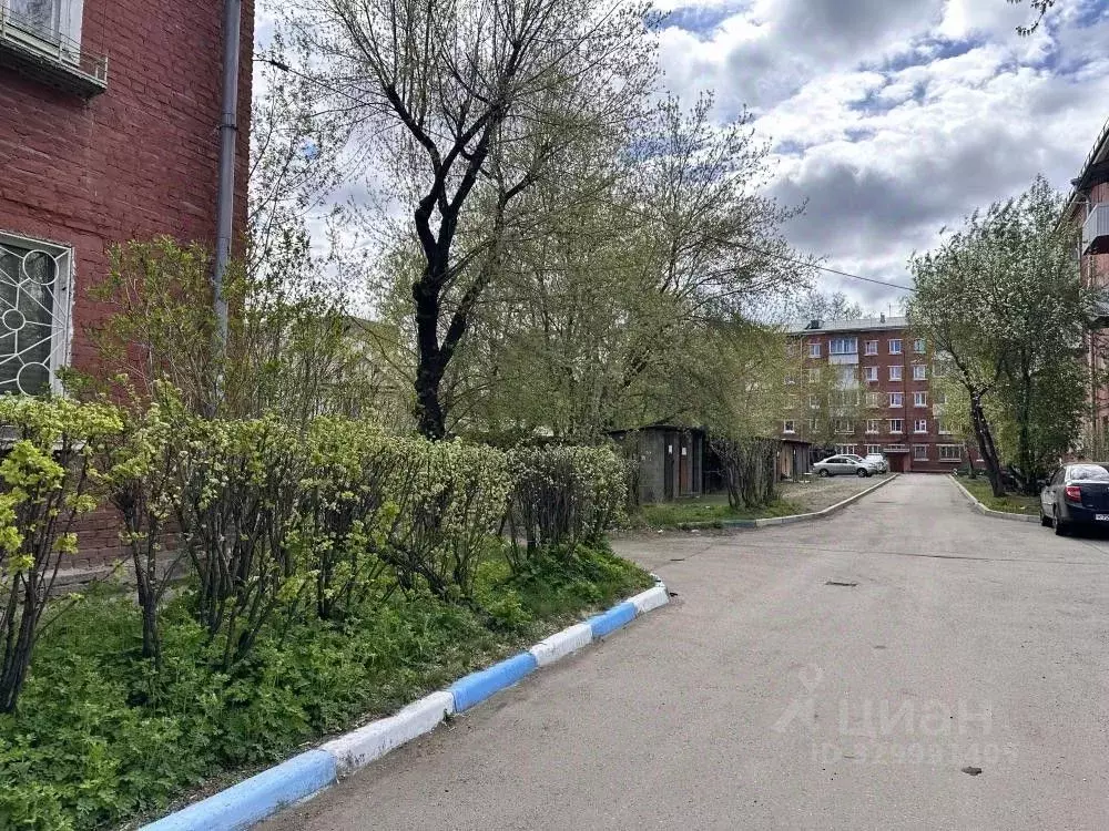 2-к кв. Иркутская область, Иркутск ул. Авиастроителей, 8 (40.6 м) - Фото 2