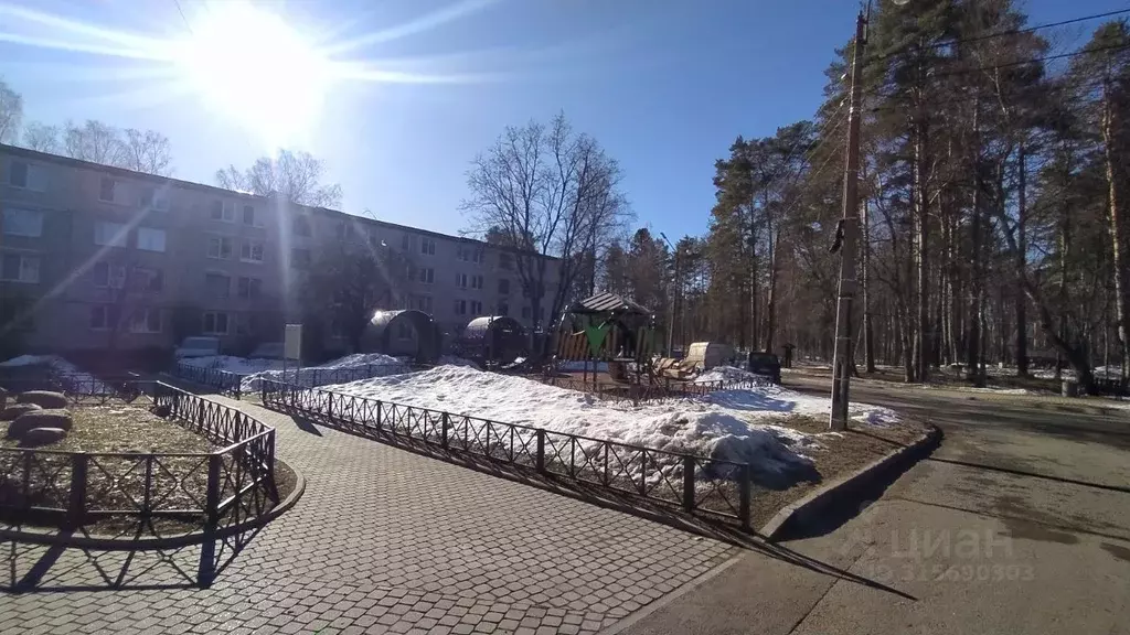 2-к кв. Санкт-Петербург пос. Молодежное, ул. Правды, 5 (43.4 м) - Фото 1