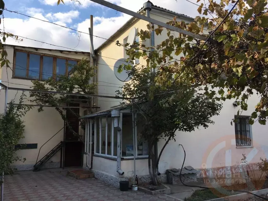 Дом в Крым, Симферополь ул. Генова, 114 (225 м) - Фото 2