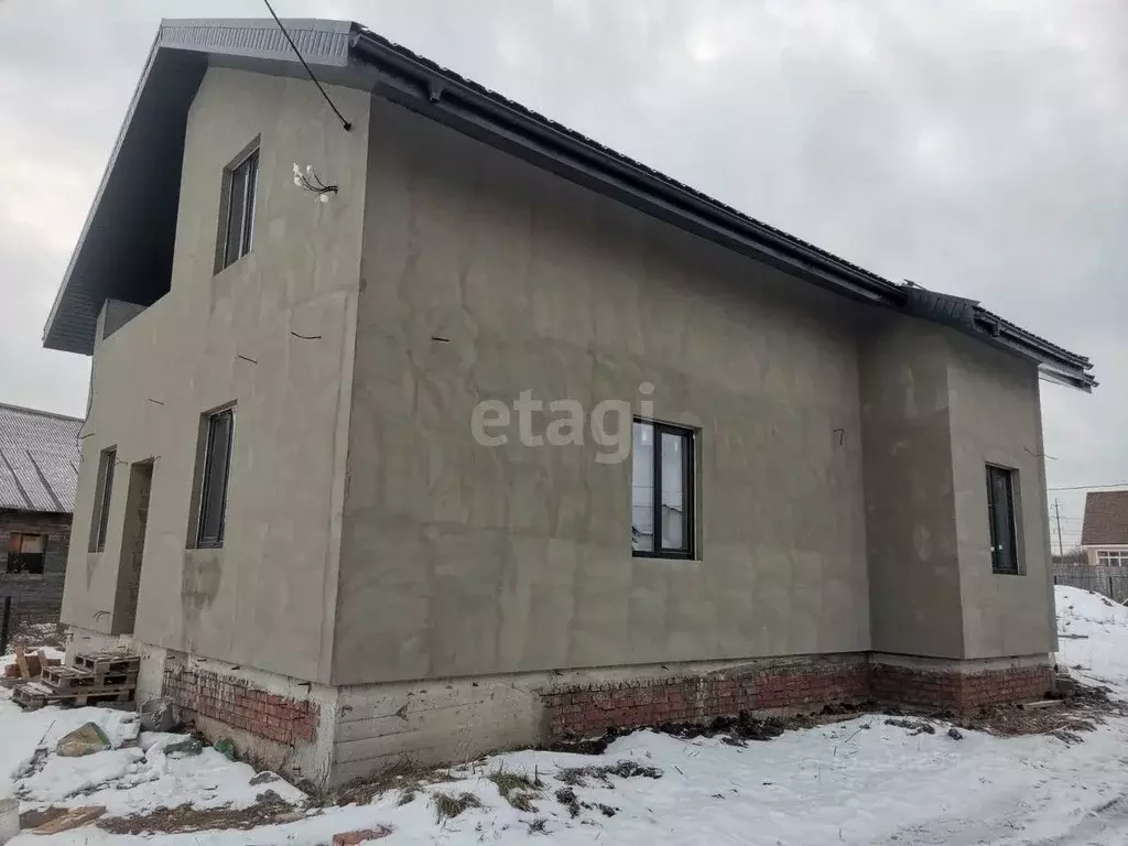 Дом в Башкортостан, Иглинский район, Акбердинский сельсовет, д. ... - Фото 0