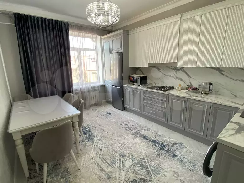 1-к. квартира, 56 м, 2/8 эт. - Фото 1