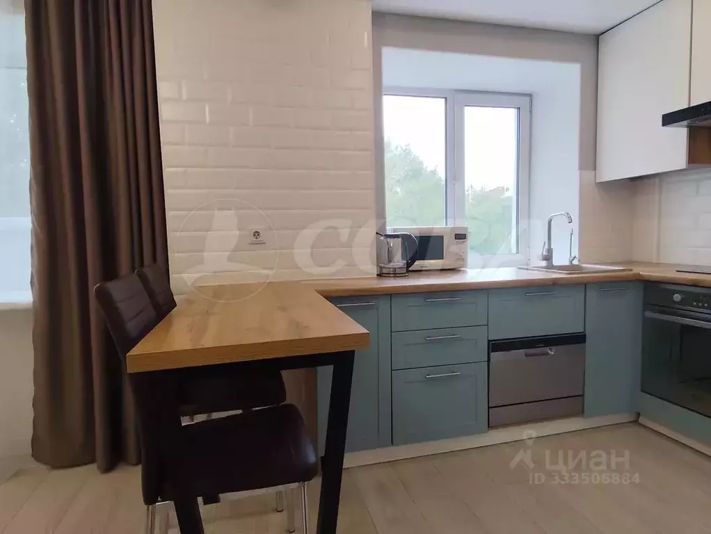 2-к кв. Тюменская область, Тюмень ул. Парфенова, 40 (43.4 м) - Фото 1