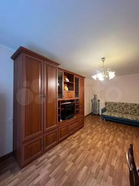 1-к. квартира, 35 м, 1/9 эт. - Фото 1