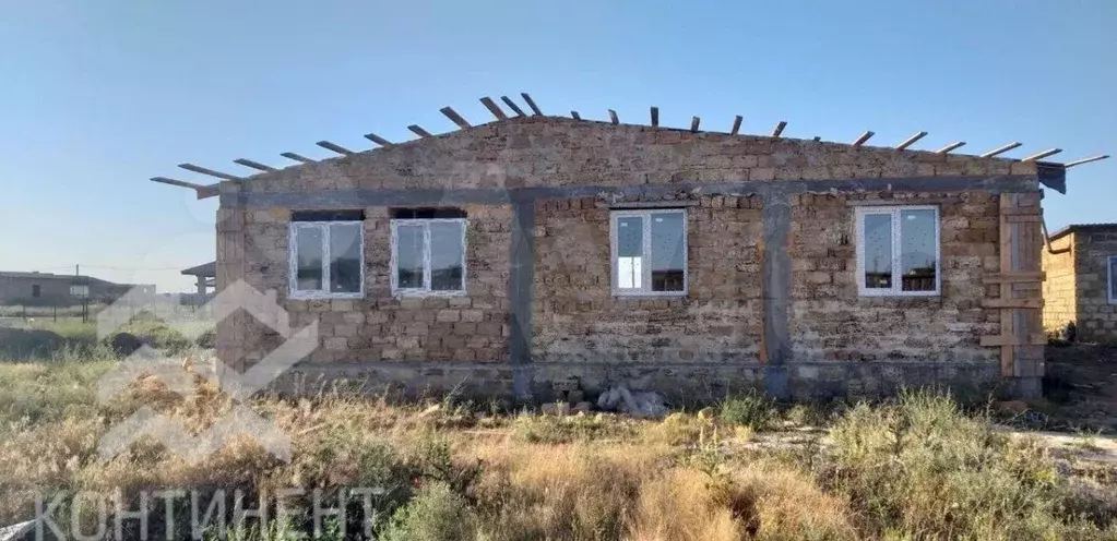 Дом в Крым, Сакский район, с. Уютное ул. Краснодарская (149 м) - Фото 0
