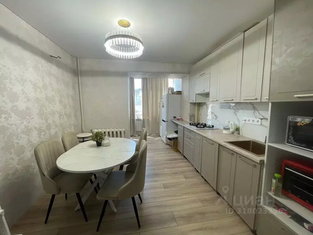 1-к кв. Оренбургская область, Оренбург ул. Шевченко, 249/2 (58.0 м) - Фото 0