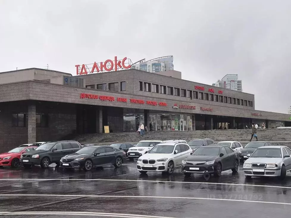 Торговая площадь в Москва ул. Мичуринский проспект Олимпийская ... - Фото 2