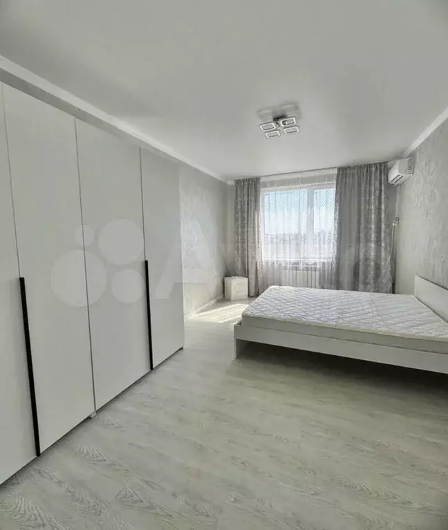 1-к. квартира, 43 м, 3/10 эт. - Фото 1