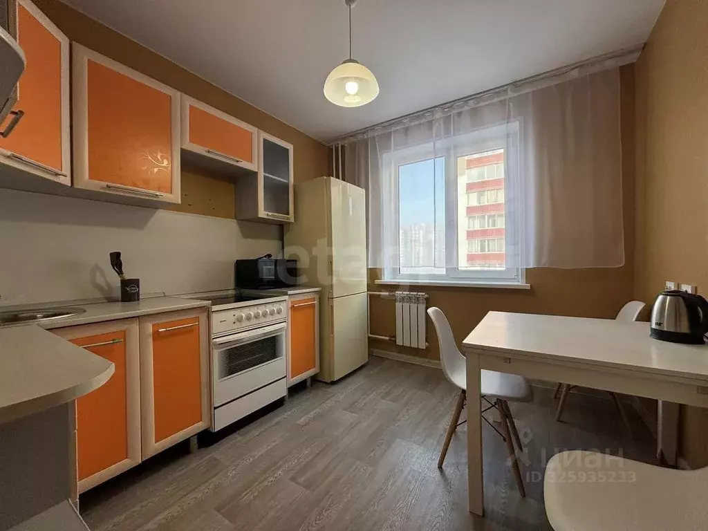 3-к кв. Красноярский край, Красноярск ул. Молокова, 62 (62.0 м) - Фото 1