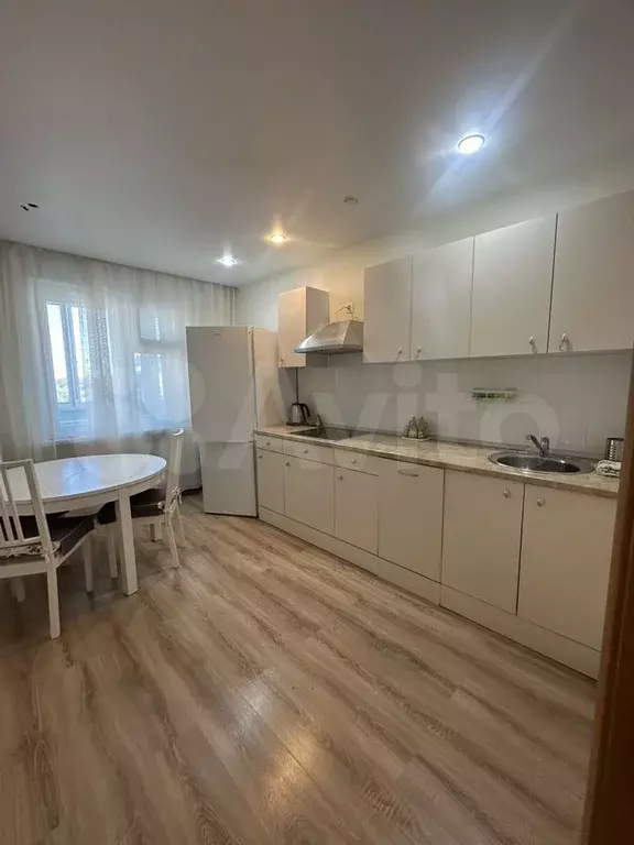 1-к. квартира, 50 м, 5/10 эт. - Фото 1