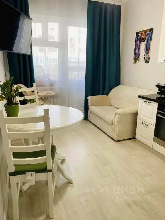 1-к кв. Саха (Якутия), Якутск 203-й мкр,  (40.0 м) - Фото 0