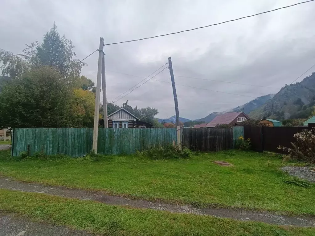 Участок в Алтай, Чемальский район, Узнезинское с/пос, с. Узнезя ул. ... - Фото 2