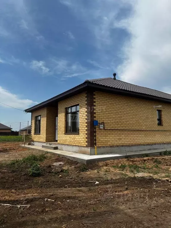 Дом в Оренбургская область, Оренбург городской округ, пос. ... - Фото 1